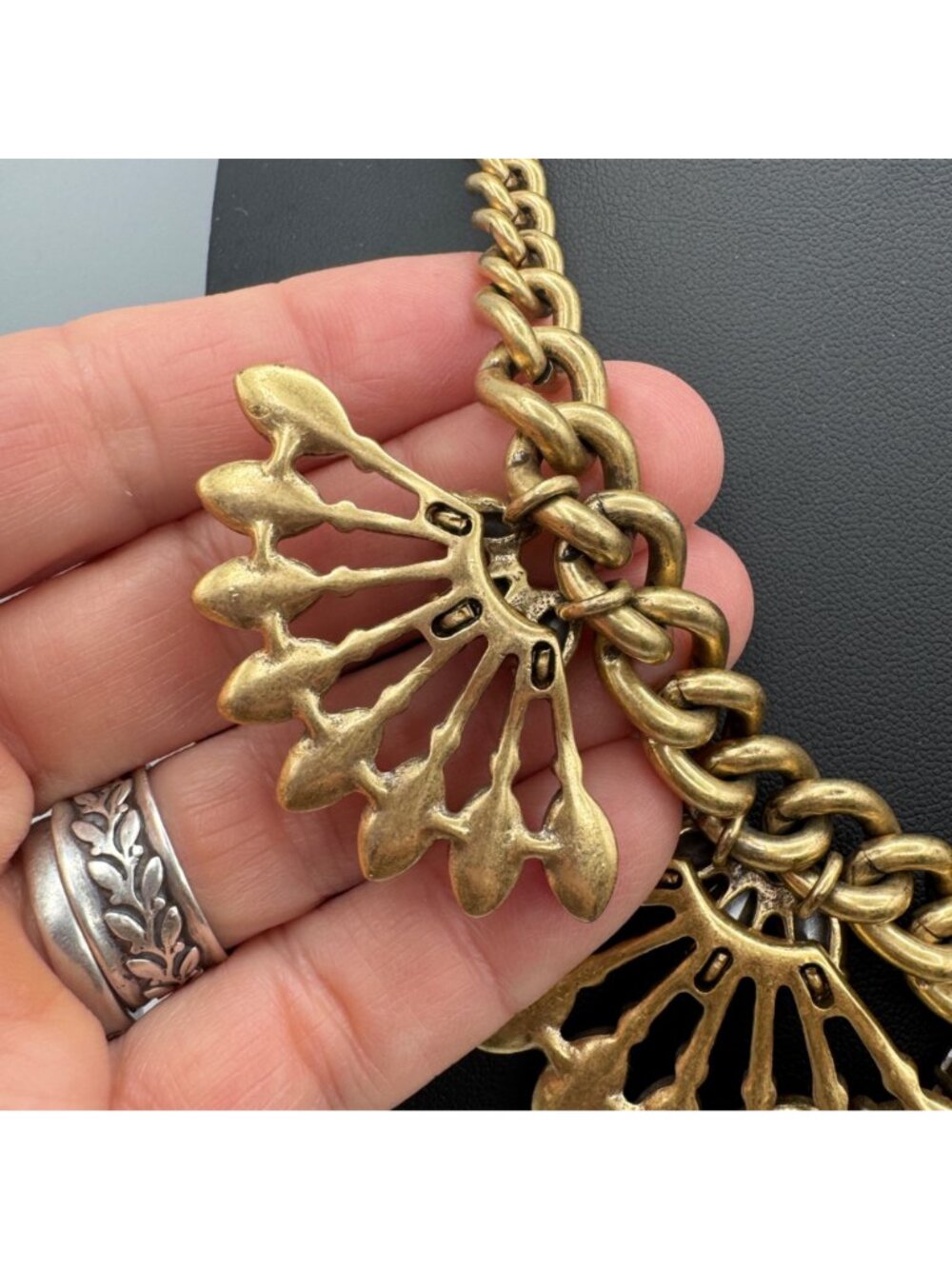 Stella & Dot Coral Cay Bib Statement Necklace Heavy Bold Coral & Crystal Fan - Picture 7 of 9